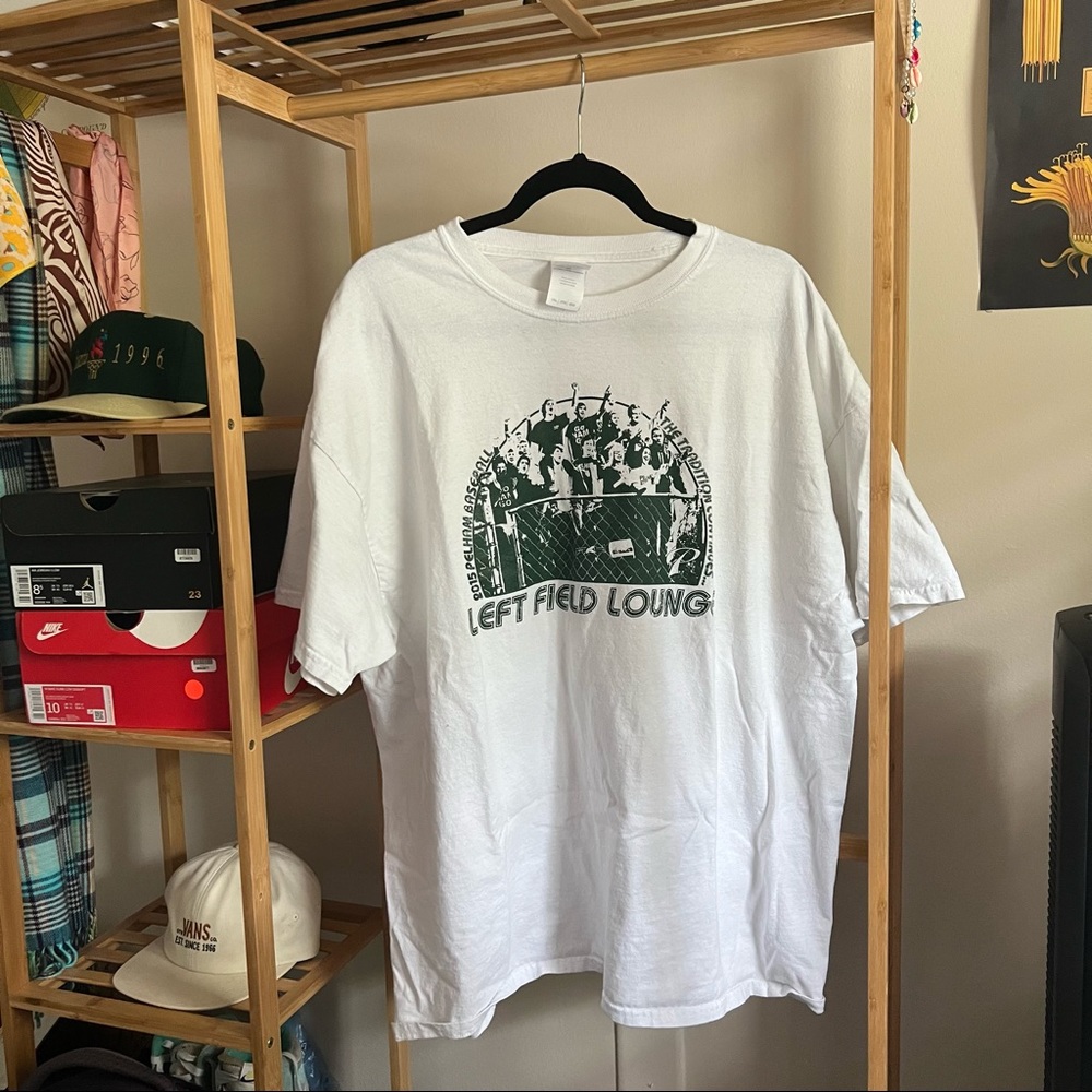 GRAPHIC TEE
